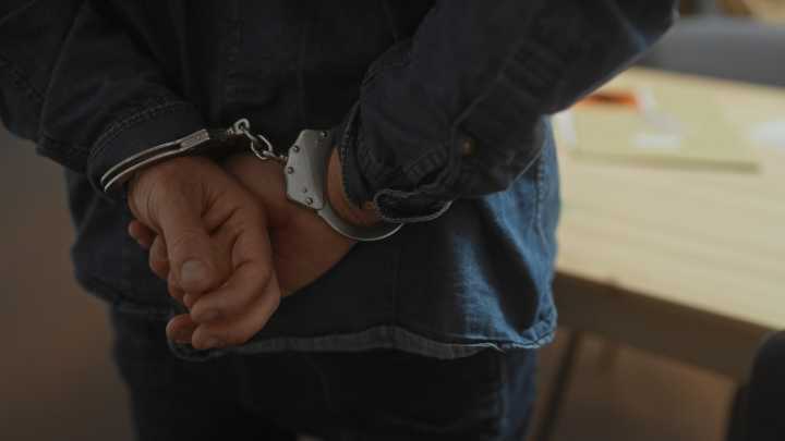 Hispano arrestado en Miami por poner un collar de perro su hijastro de 6 años y golpearlo brutalmente