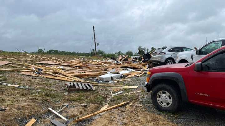 Unexpected tornado leaves at least 1 dead, multiple injured in Kentucky