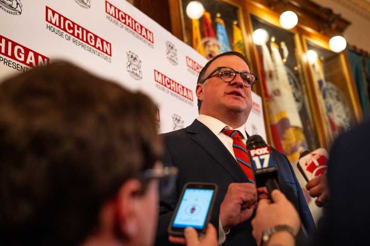 House Republicans threaten secretary of state‘s budget over campaign finance law violation