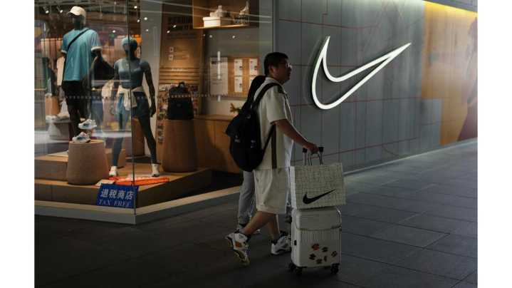 Nike to start selling its products directly on Amazon's US website again