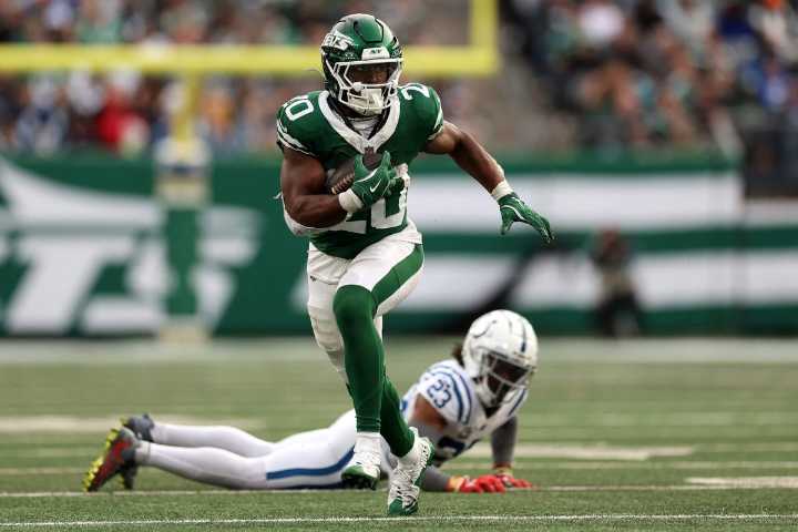 Breece Hall, Bucky Irving and more fantasy football dynasty league buys and sells