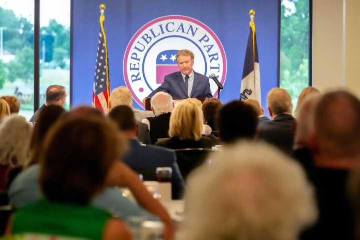 In Iowa, Trump’s agenda collides with 2028 ambitions
