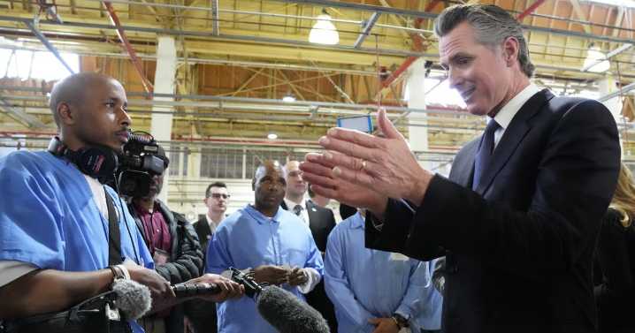 Commentary: Even tough-on-crime district attorneys know prison reform is smart