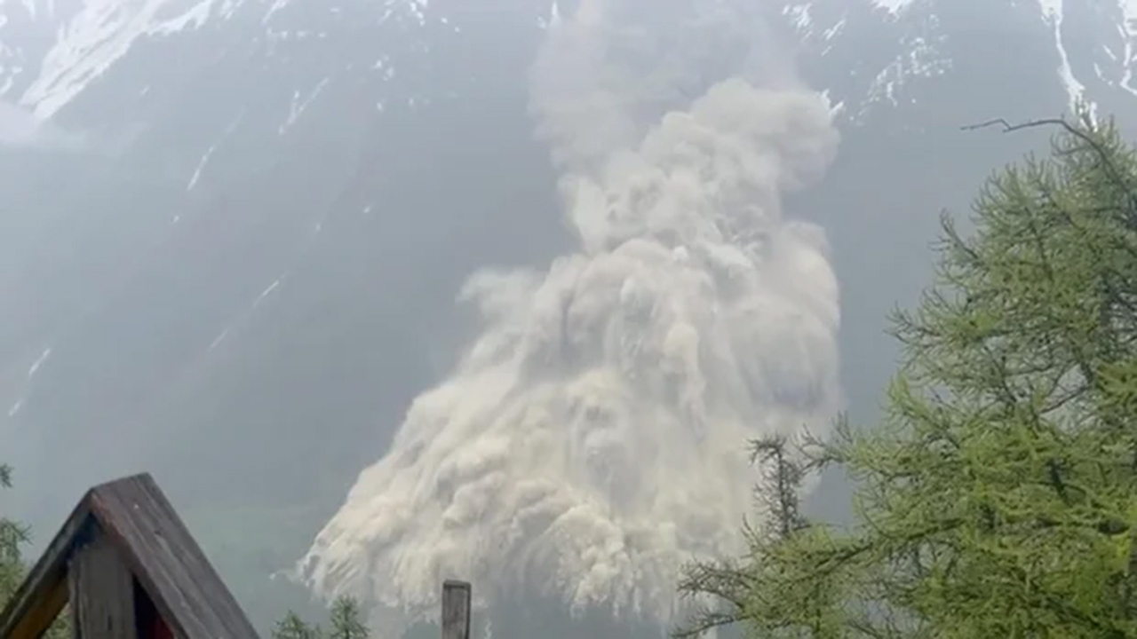Landslide from partial glacier collapse buries 90% of Swiss village