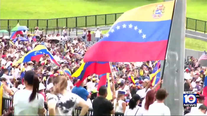 Miedo y tristeza entre venezolanos ante posible deportación masiva