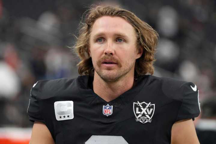 Raiders convierten a AJ Cole en el pateador mejor pagado con extensión de 4 años y 15,8 millones