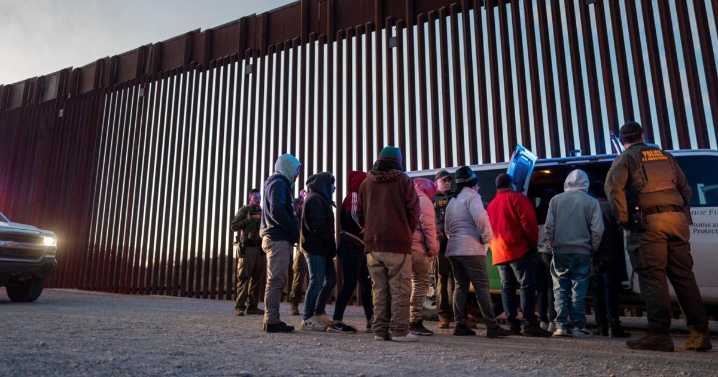 Immigrants in U.S. without permanent legal status grew to 12.2 million, study finds