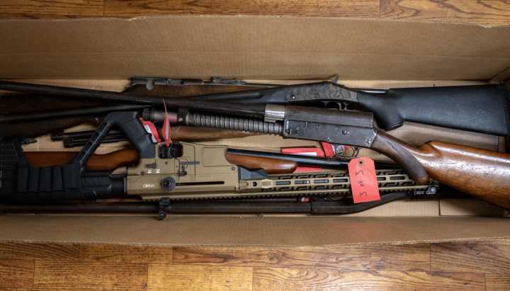 Gun storage safety bill approved by Illinois legislators