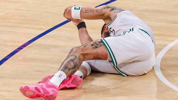 Lo que se sabe de la alarmante lesión de Tatum durante la derrota de los Celtics ante los Knicks