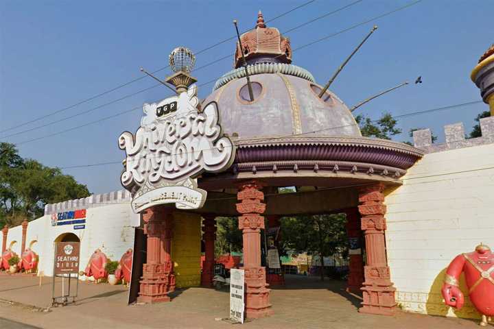 Amusement Park Ride Malfunction Leaves Over 30 People Stuck in Mid