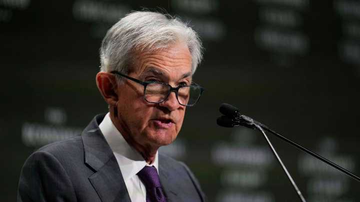 Trump meets with Federal Reserve Chair Jerome Powell