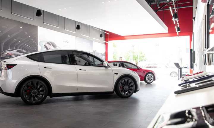 Teslas will self-deliver to customers, Elon Musk says: here’s when