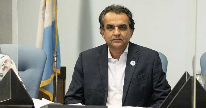 Ousted Atlantic City councilman accused of threatening witness at court hearing indicted