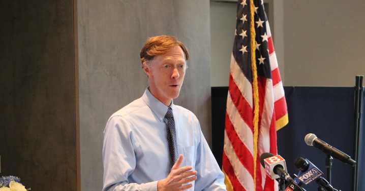 6 CT cities and the state deemed 'non-compliant' with federal immigration policy