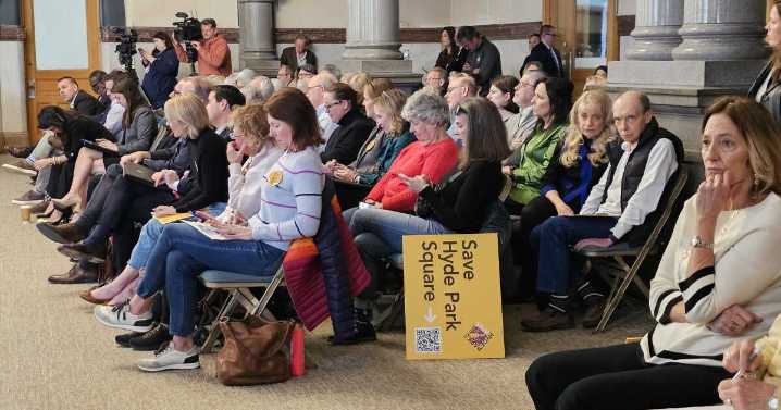 Opposition to Hyde Park Square development submits signatures to put zoning change on the ballot