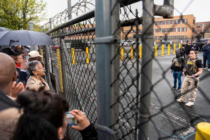 NJ mayor arrested, denies trespassing at immigration detention center