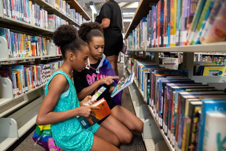 Maricopa County Reads programs offers prizes, tickets and more to readers of all ages who participate