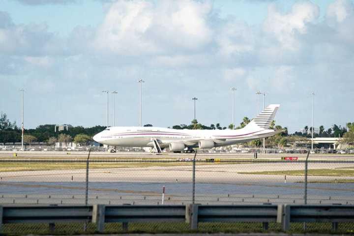 US formally accepts luxury jet from Qatar for Trump