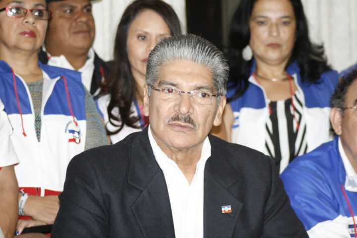 Norman Quijano, ex diputado de ARENA, detenido por ICE en EE.UU.