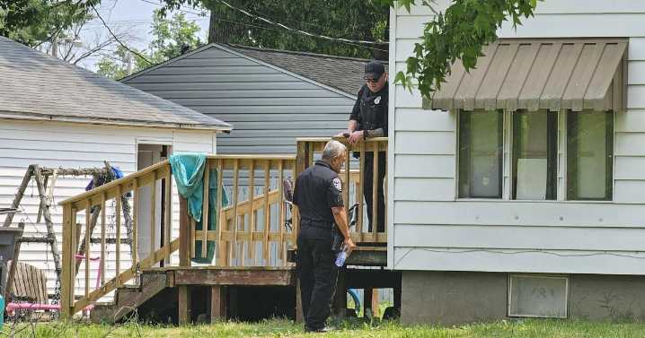 Evansville firearm struggle results in minor injury