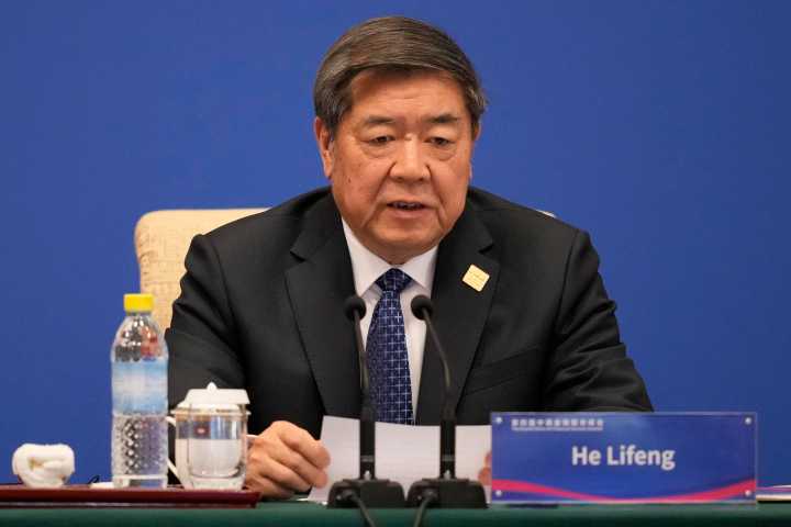 La rebaja arancelaria de China para los productos de EE.UU entra hoy en vigor