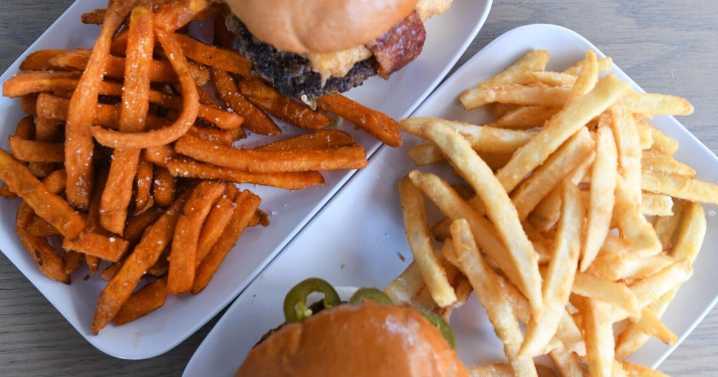 Burgers at Crave in Castle Rock go way beyond the ordinary 