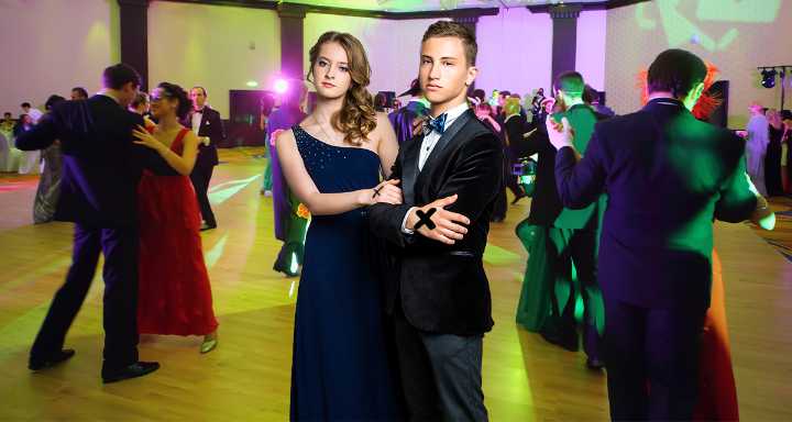 Straight Edge High Schoolers Don't Need Booze to Not Have Fun at Prom