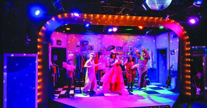 Theater Review: ‘The Legend of Georgia McBride’ delivers heart, humor