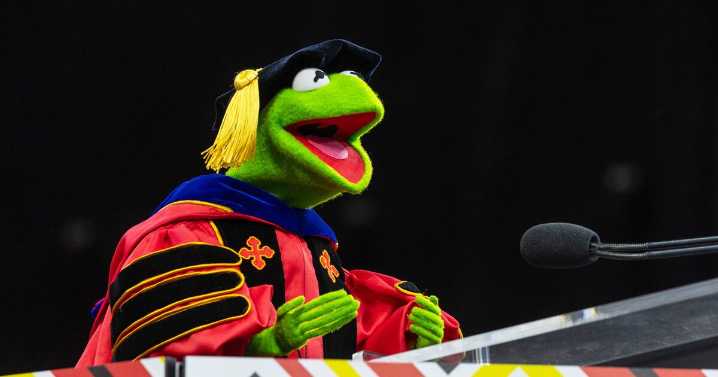 Kermit the frog delivers commencement speech at University of Maryland: 'Life is better when we leap together'