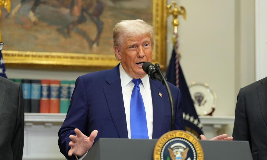 Los recortes de Trump amenazan la situación de los latinos ante la crisis climática