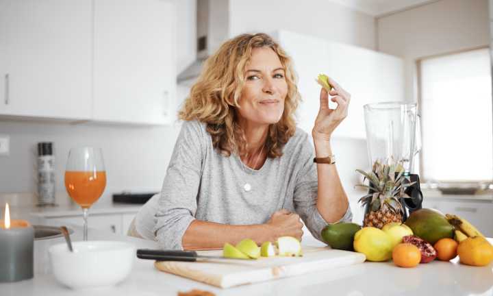 3 Foods That Reduce Wrinkles & Dark Spots, According To Research