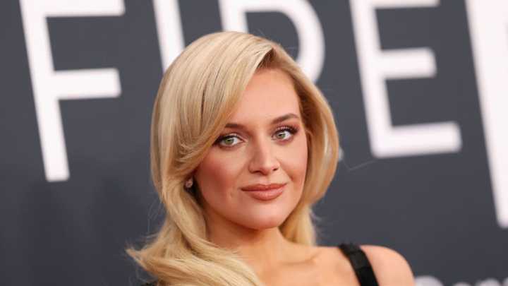 Kelsea Ballerini spills beans on ‘hotter, funnier and more ambitious’ couple goals with Chase Stokes