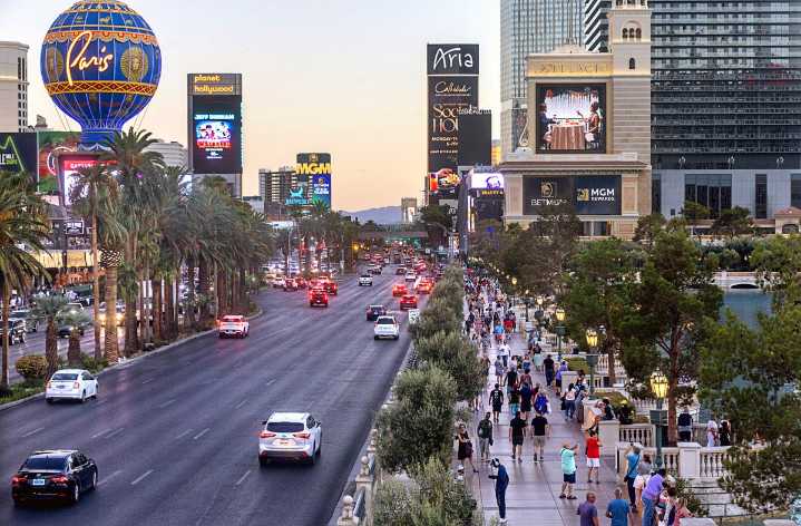 Las Vegas sees 180,000 fewer visitors in April as tourism decline continues