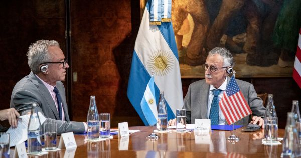 Ministro de Salud de Argentina recibe a Robert F. Kennedy Jr