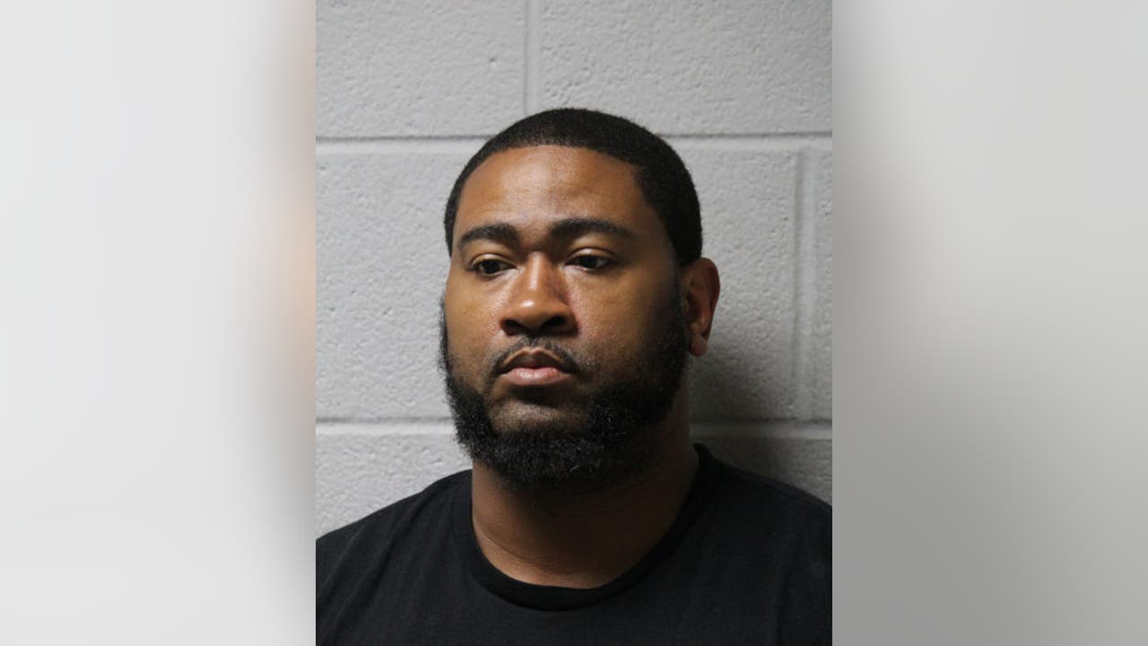 Cook County man sexually abused child at chiropractor's office, police say