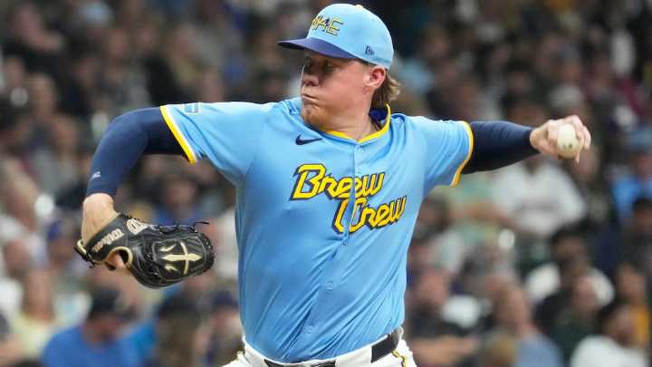 Manny Machado homers again as Padres defeat Brewers 2