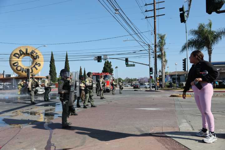 Trump desplegará 2.000 soldados de la Guardia Nacional en Los Ángeles por protestas