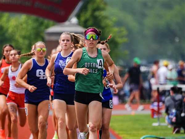 Division III track and field: Ottawa Hills freshman Nixon shines in state debut