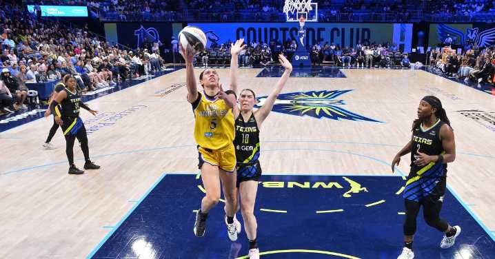Sparks beat Wings thanks to second