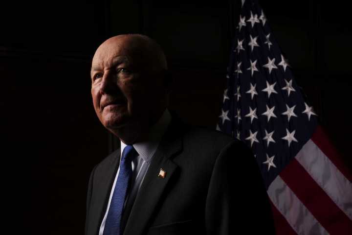 U.S. ambassador Pete Hoekstra says Canada's economic hopes align with Trump's goals