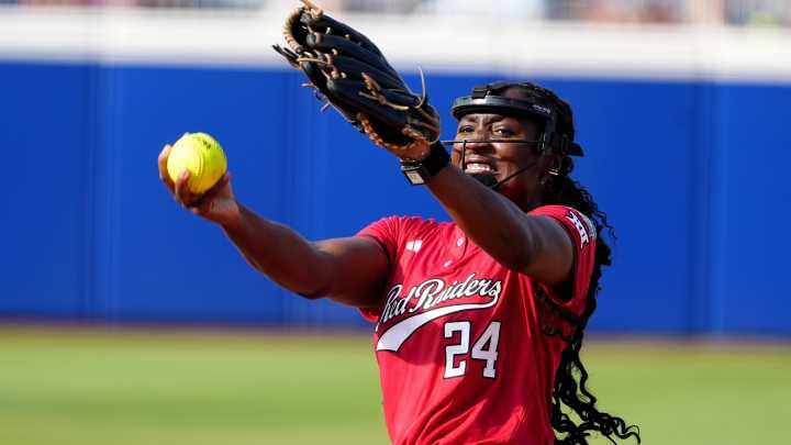 NCAA softball predictions: Will Texas or Texas Tech win WCWS title?