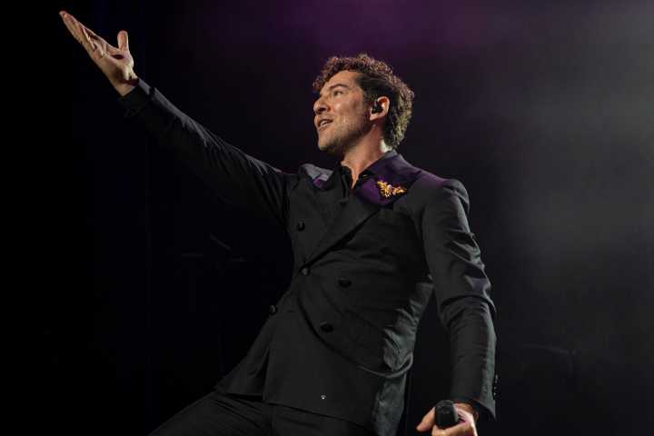 David Bisbal trae el espíritu de una verbena española a Nueva York