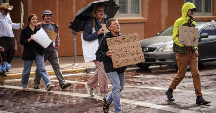 Questions about funding, accountability for new shelter contractor after Interfaith group ousted