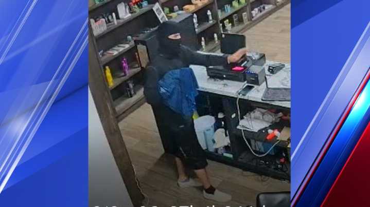 Surveillance footage shows suspect in Edinburg shop robbery