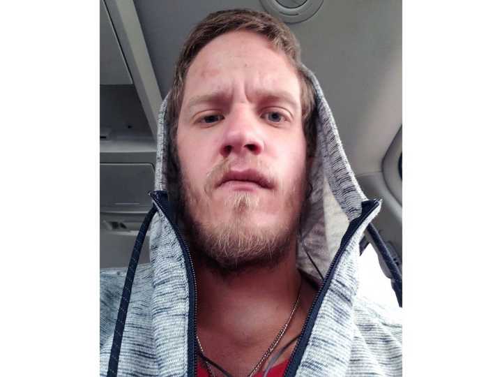 Sarnia man arrested in knife clash has punched officers