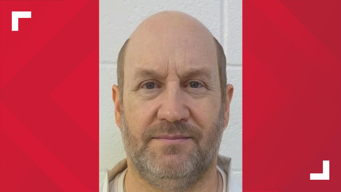 Arkansas prison escapee faces new charges amid manhunt