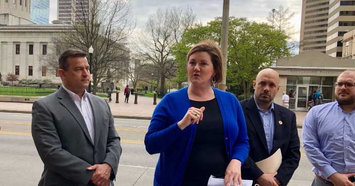 Two candidates drop out of next week's race to succeed Ohio Democratic Party chair Liz Walters