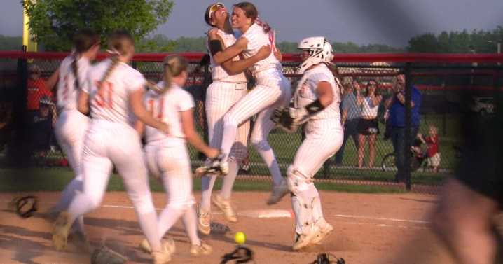 Kaukauna outlasts Preble to earn fifth straight trip to state softball tourney