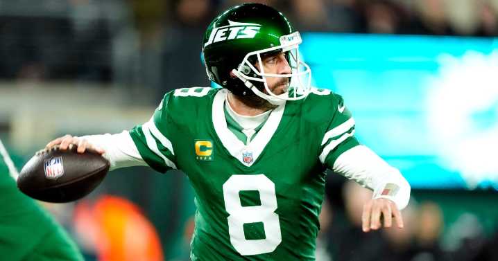 Report: Aaron Rodgers informs Pittsburgh Steelers of intent to sign ahead of minicamp