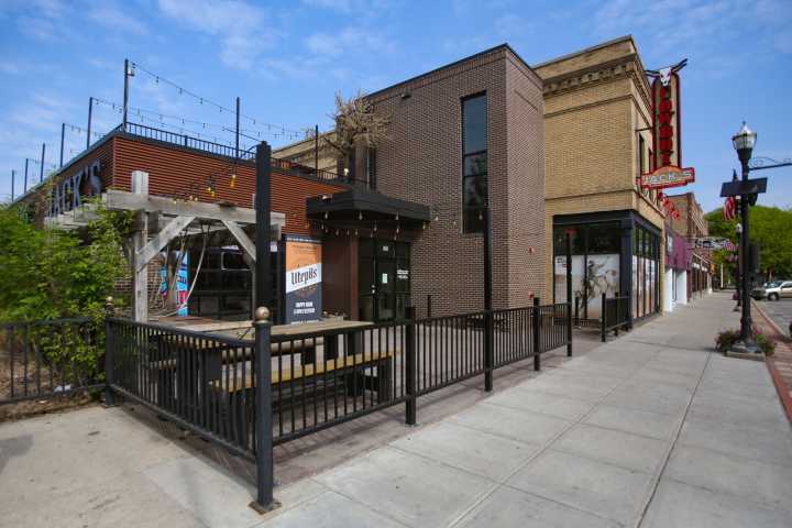 Downtown Fargo bar and restaurant listed for sale or lease